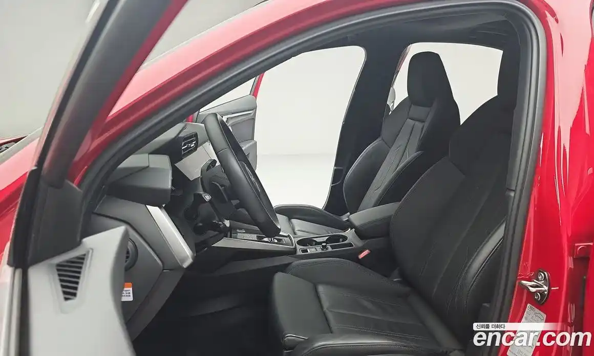 Audi A3 2023 2.0 автомат (гидро), фото 10