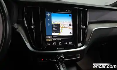 Volvo V60 2019 2.0 автомат (гидро), миниатюра 12