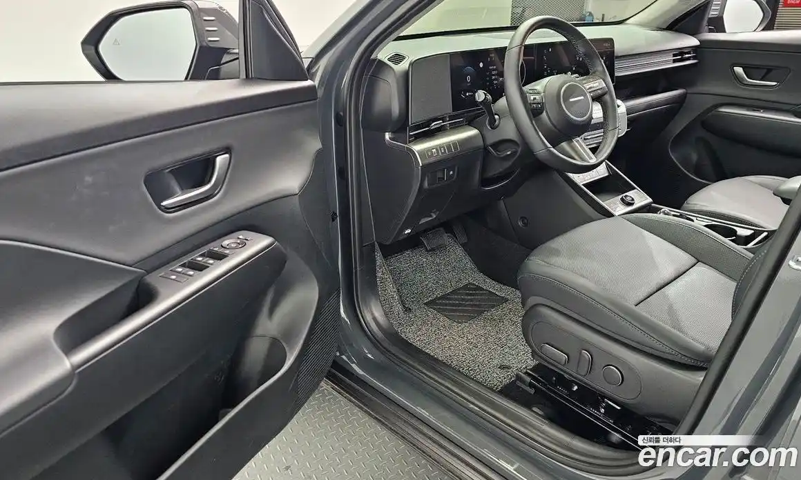 Hyundai Kona 2025 1.6 автомат (гидро), фото 10