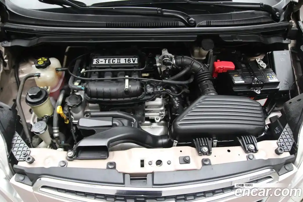 Chevrolet Spark 2011 1.0 автомат (гидро), фото 3