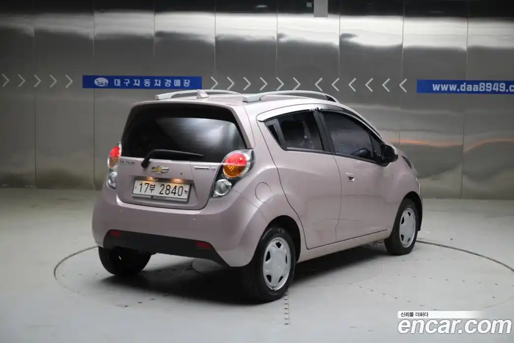 Chevrolet Spark 2011 1.0 автомат (гидро), фото 6