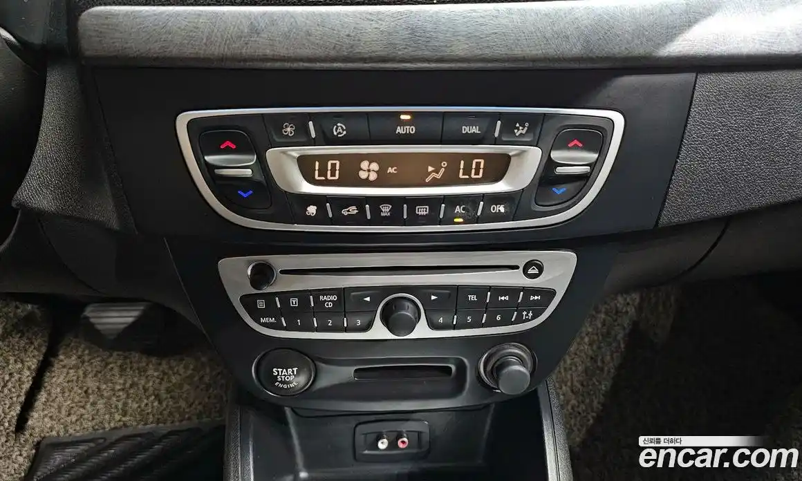 Renault SM3 2010 1.6 гидро, фото 14