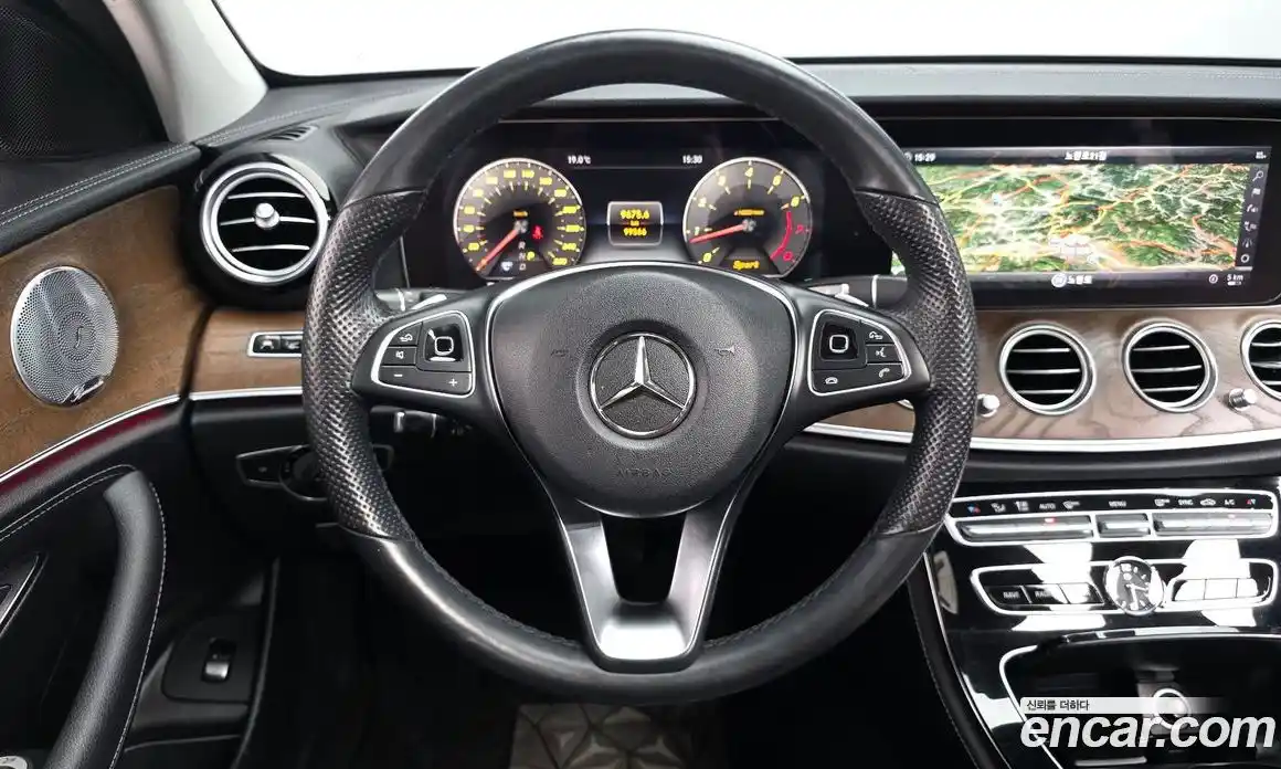 Mercedes-Benz E-Class 2018 2.0 автомат (гидро), фото 13