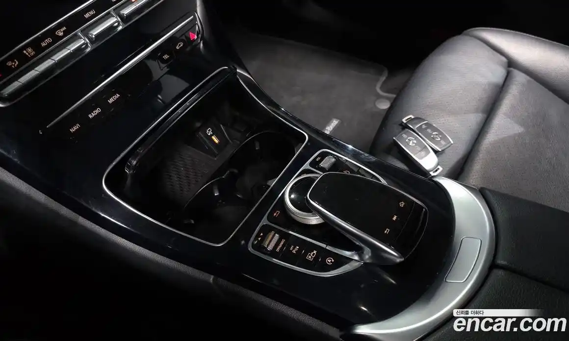 Mercedes-Benz C-Class 2019 2.0 гидро, фото 17