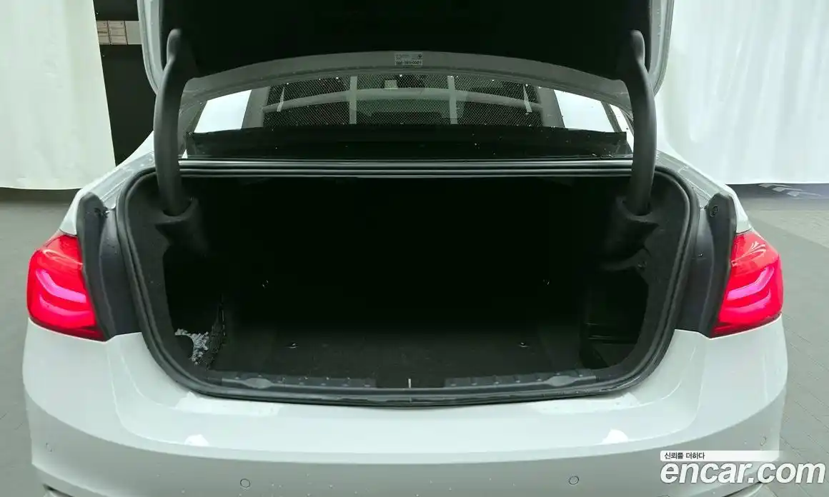 BMW 3-Series 2017 2.0 гидро, фото 20