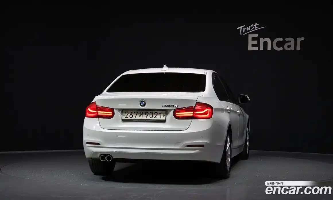 BMW 3-Series 2017 2.0 гидро, фото 4