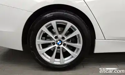 BMW 3-Series 2017 2.0 гидро, миниатюра 5