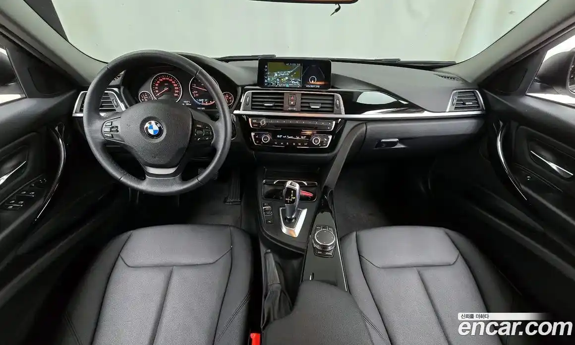 BMW 3-Series 2017 2.0 гидро, фото 7