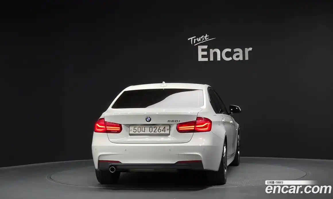BMW 3-Series 2016 2.0 гидро, фото 4
