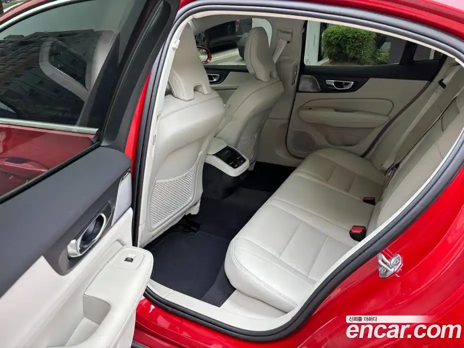 Volvo S60 2021 2.0 автомат (гидро), фото 19