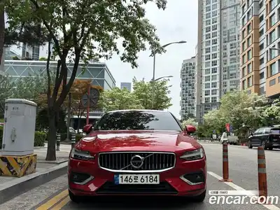 Volvo S60 2021 2.0 автомат (гидро), миниатюра 3