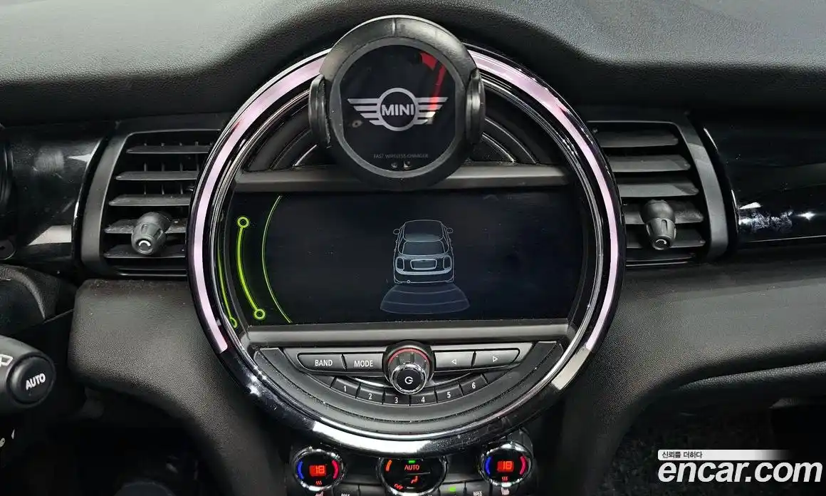 Mini Cooper 2015 1.5 автомат (гидро), фото 15