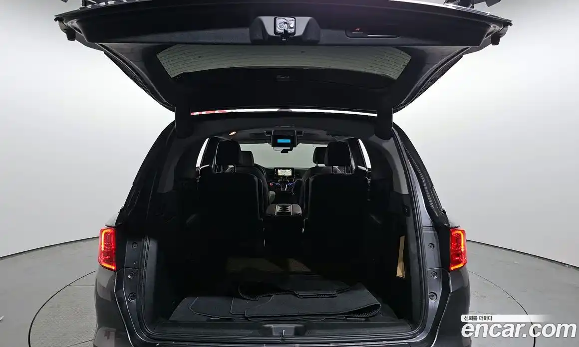 Honda Odyssey 2019 3.5 автомат (гидро), фото 20