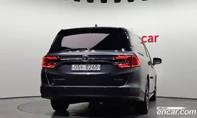Honda Odyssey 2019 3.5 автомат (гидро), миниатюра 4