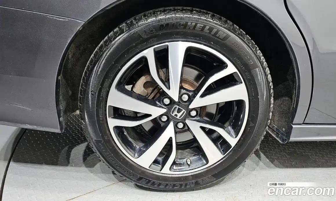 Honda Odyssey 2019 3.5 автомат (гидро), фото 5