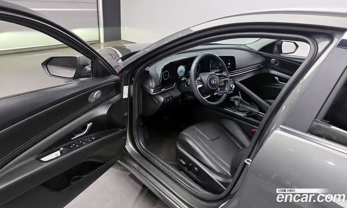 Hyundai Avante 2023 1.6 гидро, фото 13