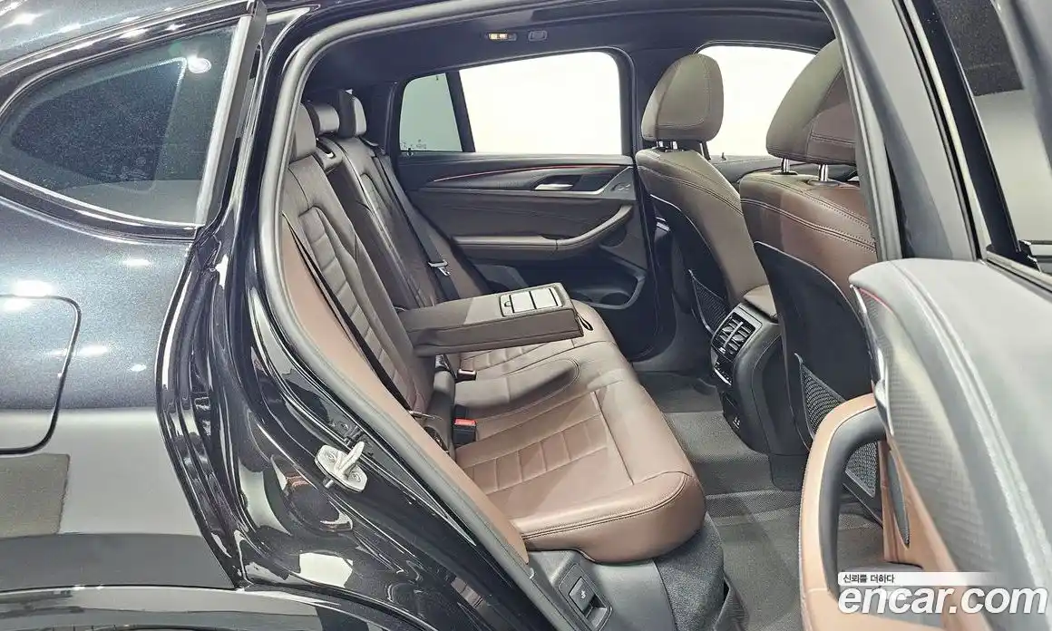 BMW X4 2024 2.0 гидро, фото 12