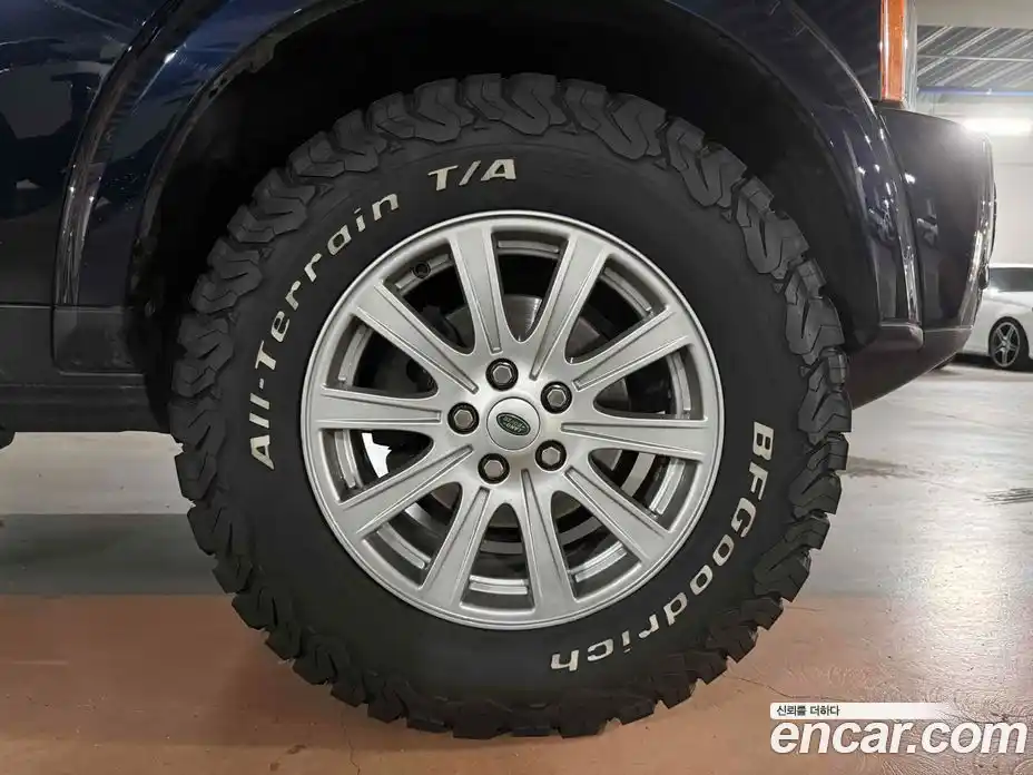 Land Rover Discovery 2009 2.7 автомат (гидро), фото 5