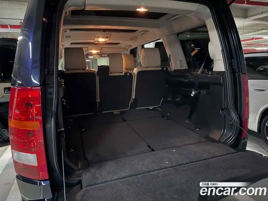 Land Rover Discovery 2009 2.7 автомат (гидро), фото 6