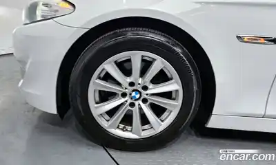 BMW 5-Series 2011 2.0 гидро, миниатюра 5