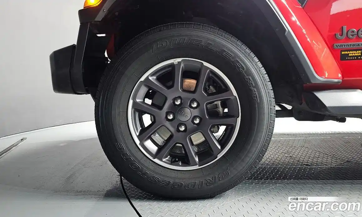 Jeep Wrangler 2021 2.0 автомат (гидро), фото 5