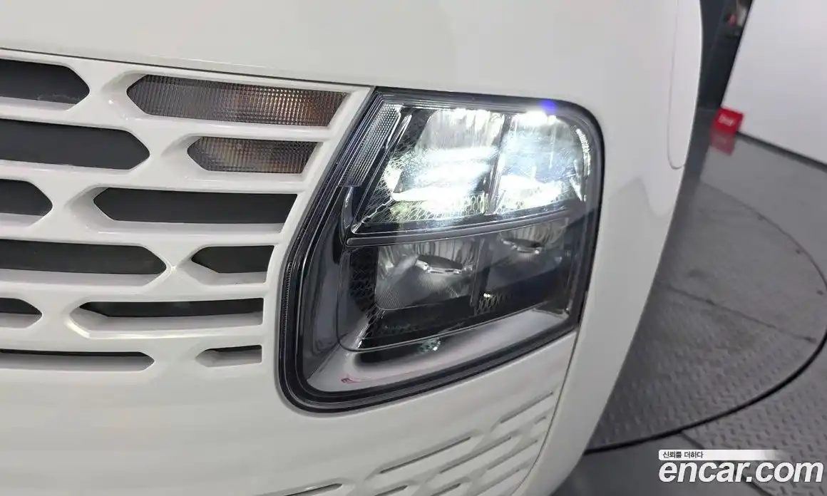 Hyundai Staria 2023 3.5 гидро, фото 8
