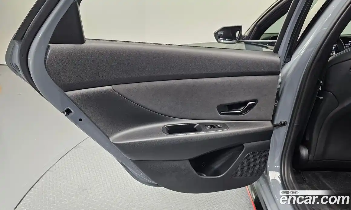 Hyundai Avante 2021 2.0 автомат (гидро), фото 15
