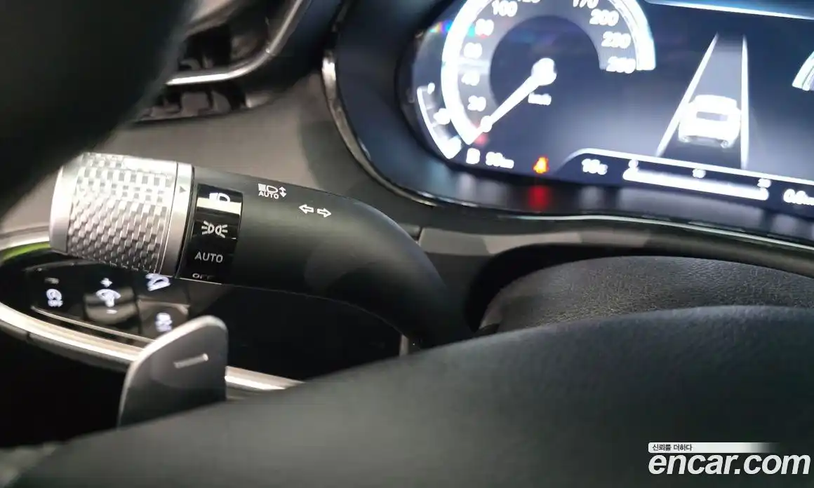 Genesis GV70 2021 2.5 гидро, фото 30