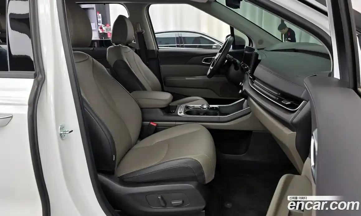 Kia Carnival 2025 2.2 автомат (гидро), фото 16
