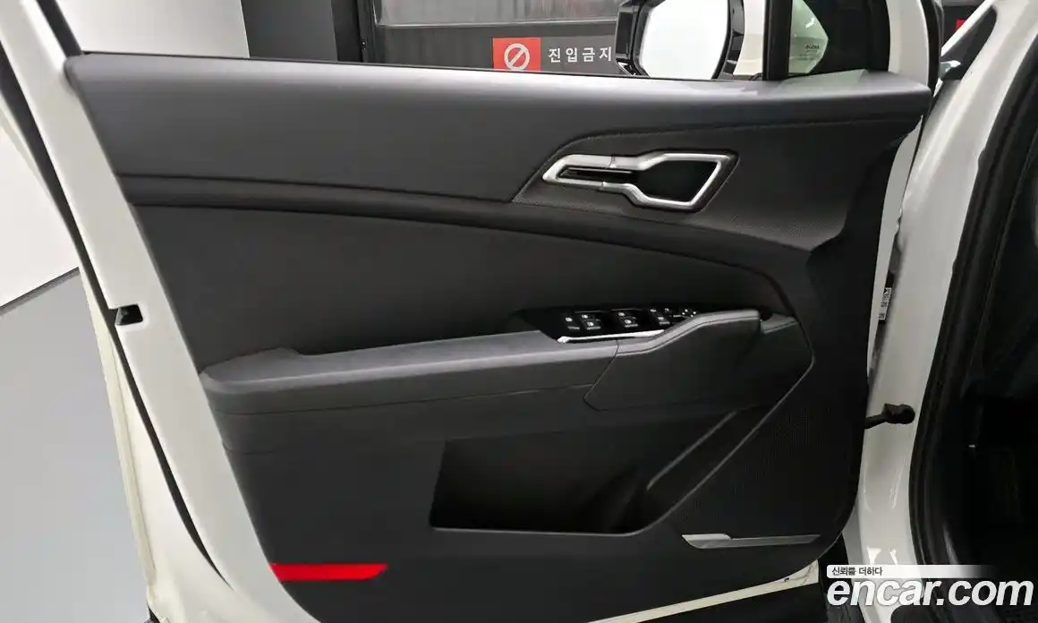 Kia Sportage 2023 1.6 автомат (гидро), фото 14