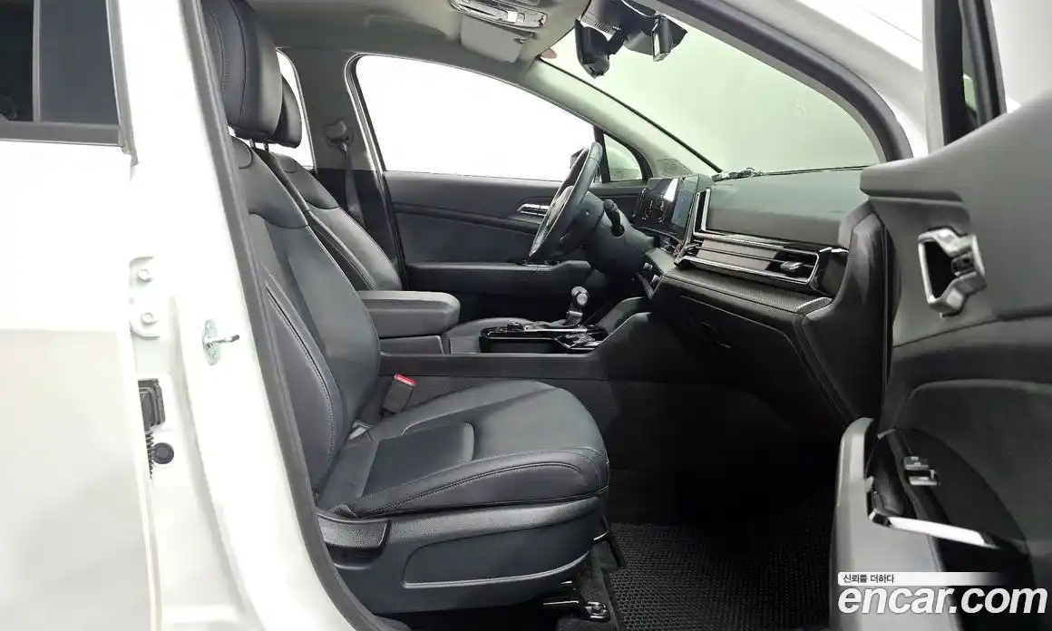 Kia Sportage 2023 1.6 автомат (гидро), фото 16