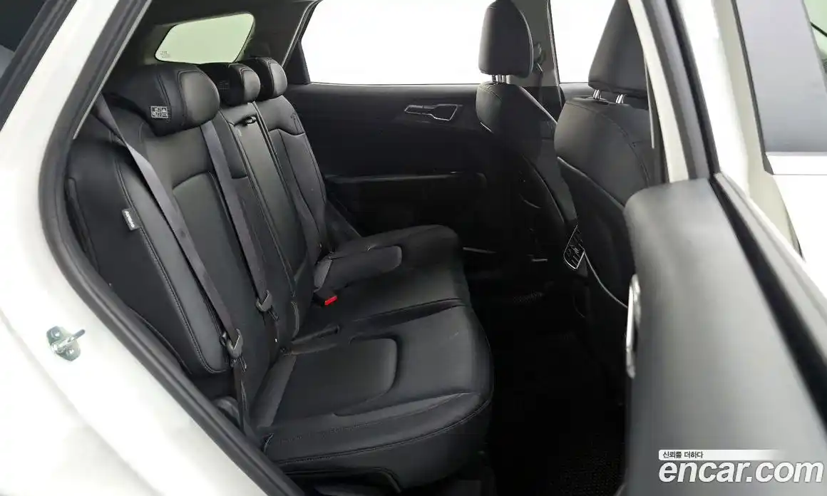 Kia Sportage 2023 1.6 автомат (гидро), фото 17