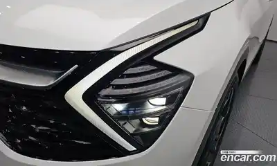 Kia Sportage 2023 1.6 автомат (гидро), миниатюра 8