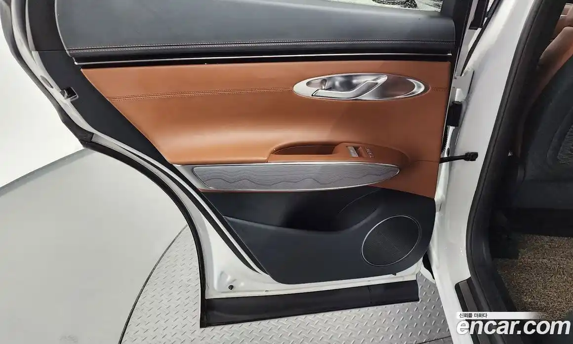 Genesis GV70 2021 2.5 гидро, фото 14