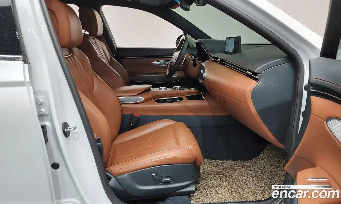 Genesis GV70 2021 2.5 гидро, фото 15