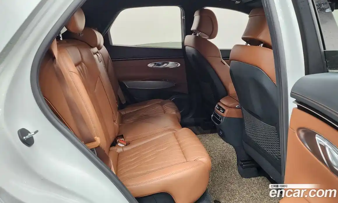 Genesis GV70 2021 2.5 гидро, фото 16