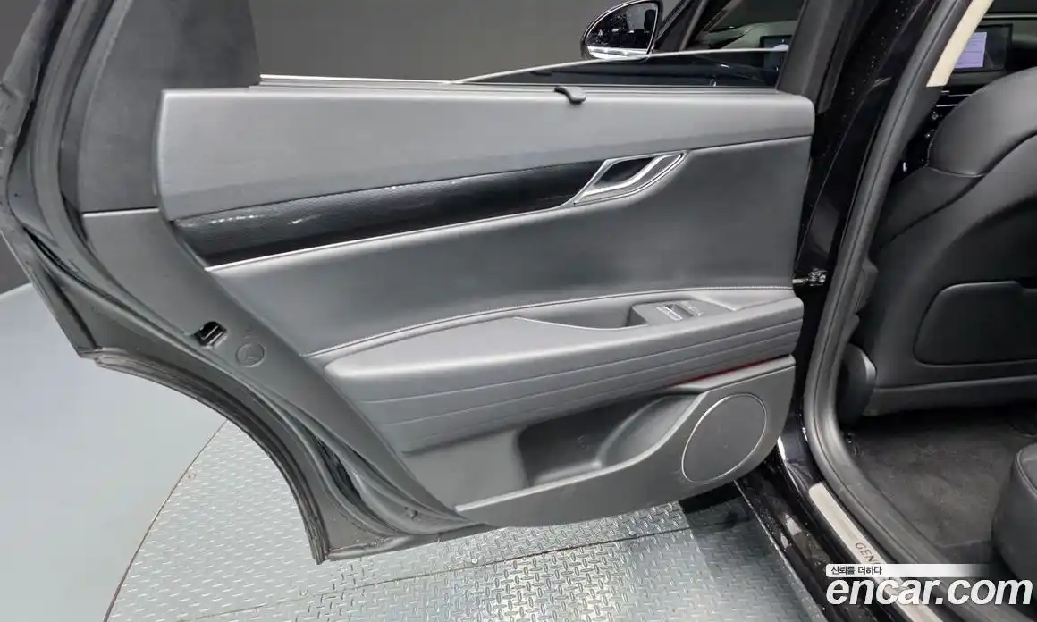 Genesis G80 2024 2.5 автомат (гидро), фото 14