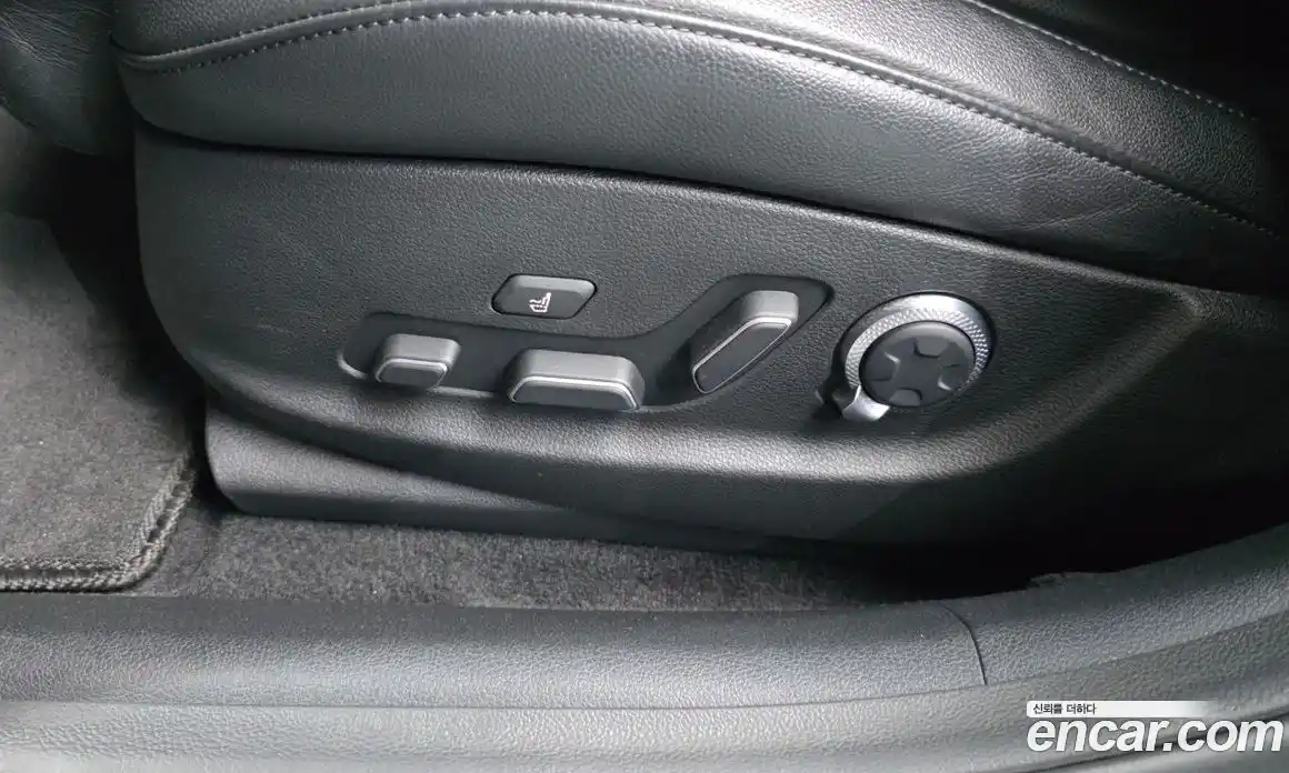 Genesis G80 2024 2.5 автомат (гидро), фото 32