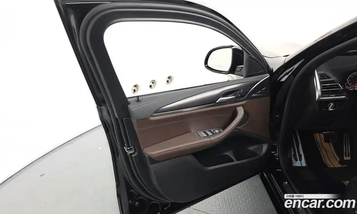 BMW X4 2023 2.0 гидро, фото 14