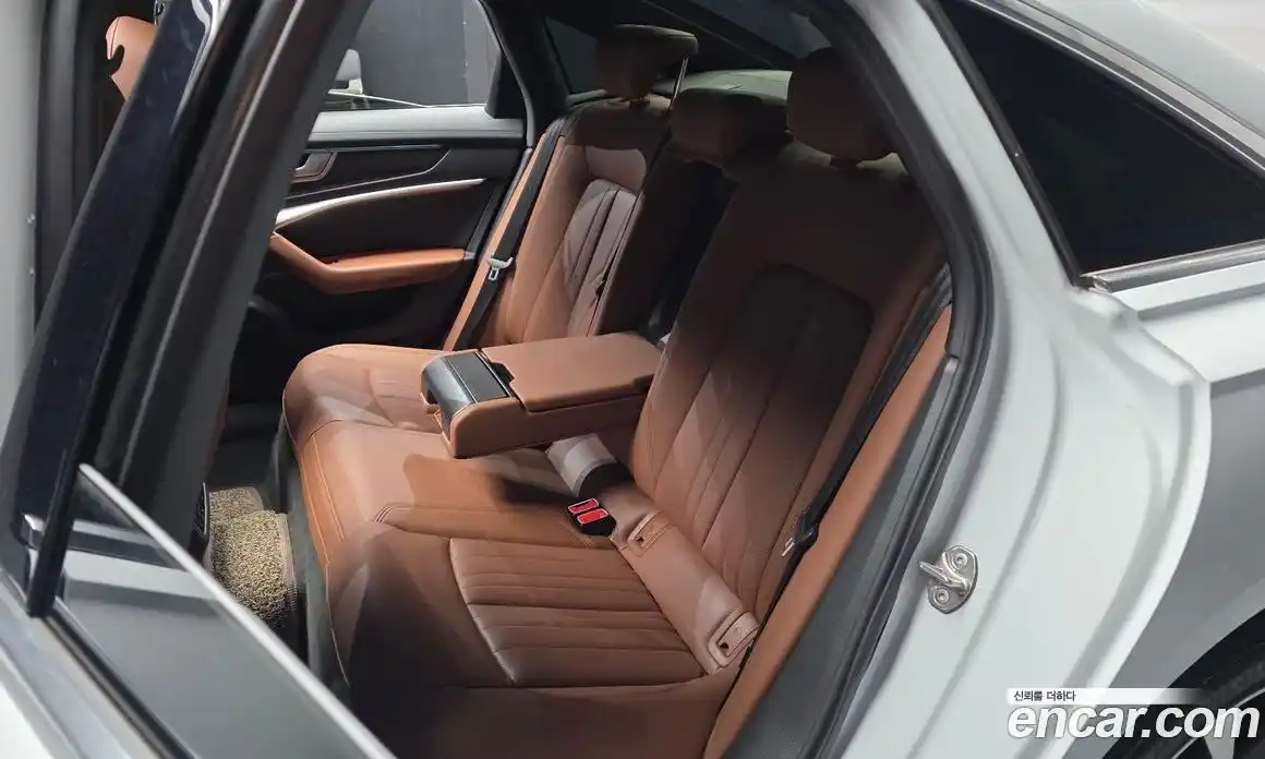 Audi A6 2022 2.0 гидро, фото 18
