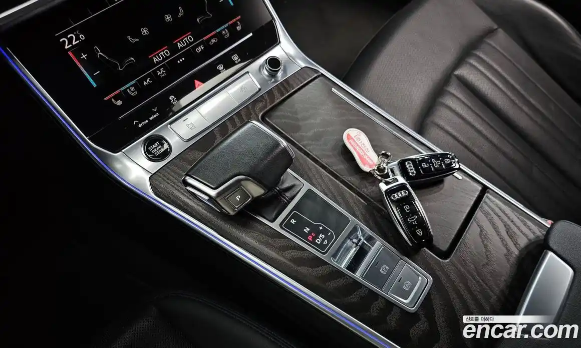 Audi A6 2021 2.0 автомат (гидро), фото 11