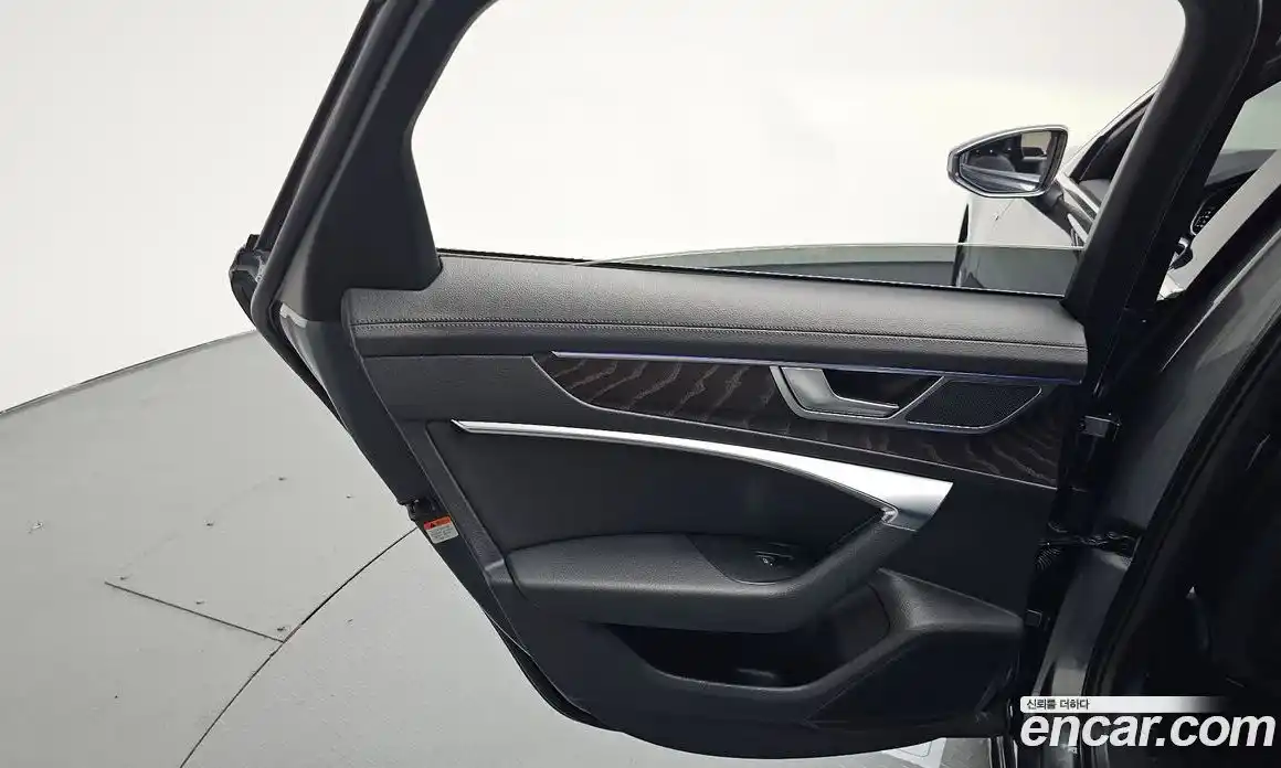 Audi A6 2021 2.0 автомат (гидро), фото 14