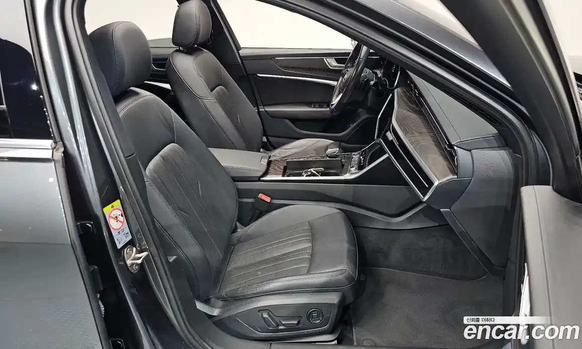 Audi A6 2021 2.0 автомат (гидро), фото 15