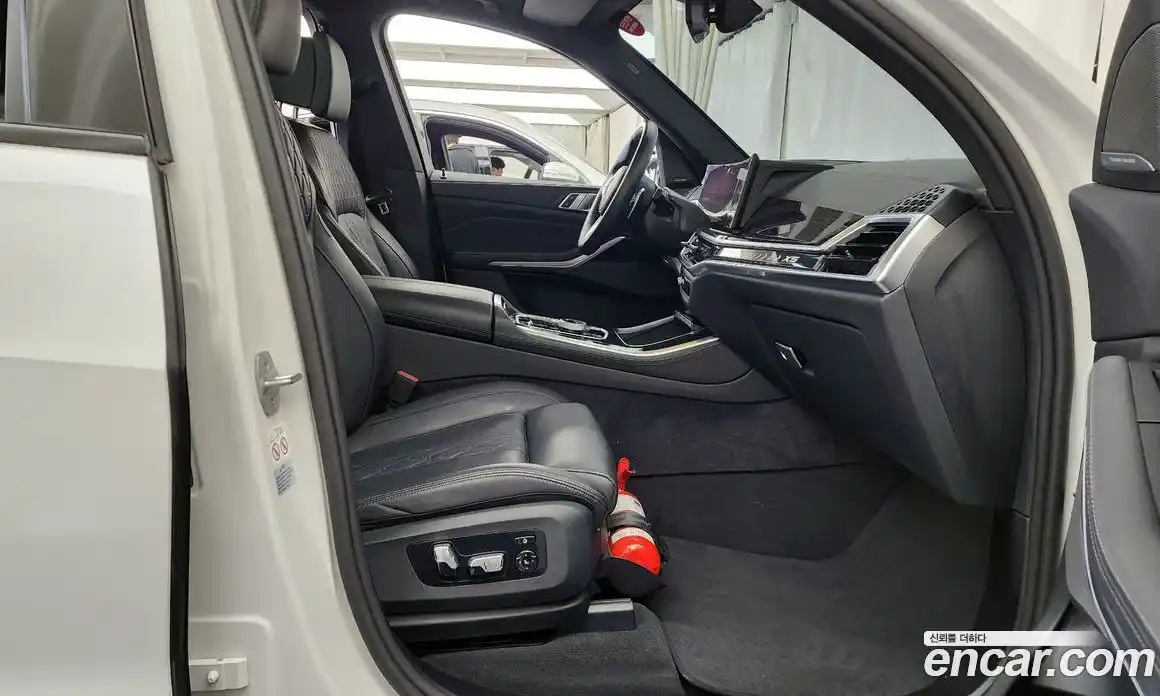 BMW X5 2023 3.0 автомат (гидро), фото 17