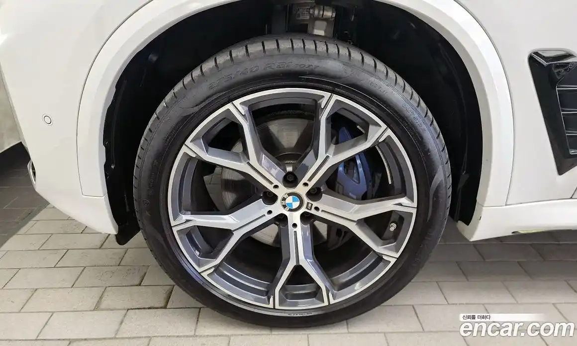 BMW X5 2023 3.0 автомат (гидро), фото 5