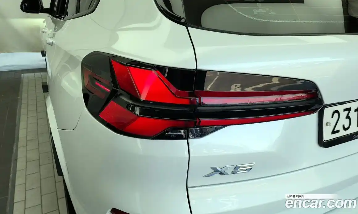 BMW X5 2023 3.0 автомат (гидро), фото 9