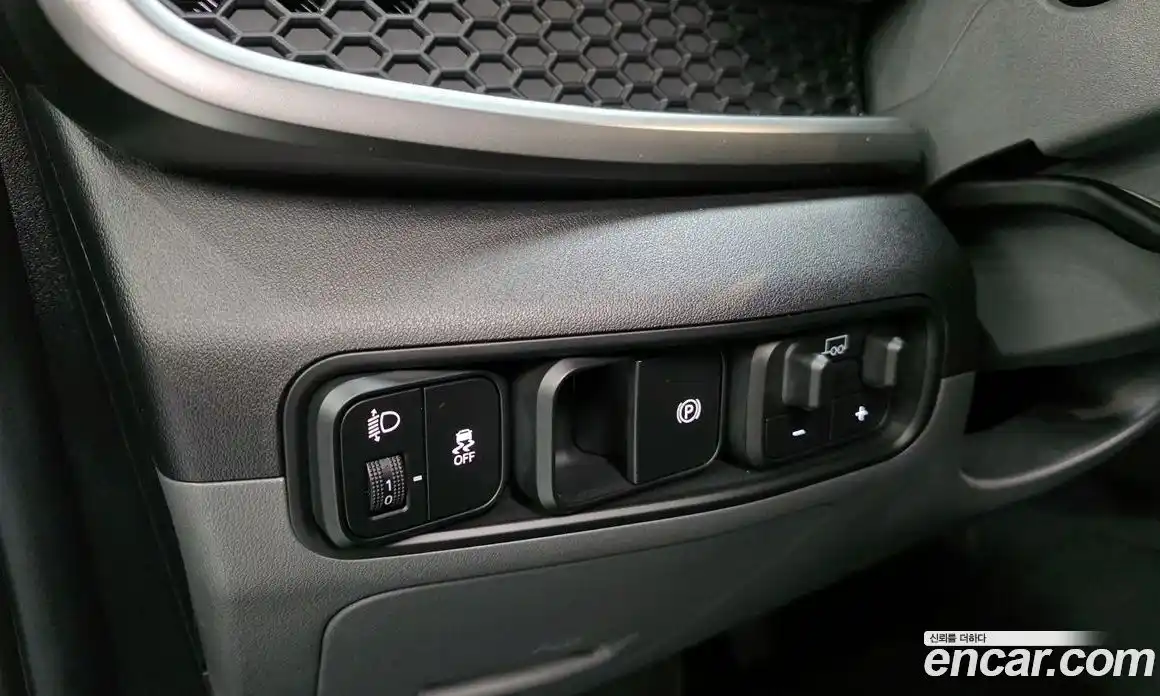 Kia Tasman 2025 2.5 гидро, фото 13