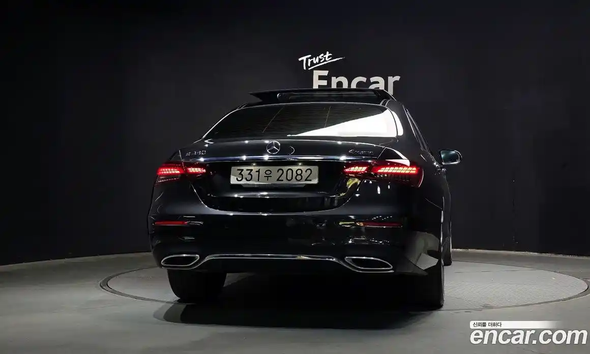 Mercedes-Benz E-Class 2022 2.0 автомат (гидро), фото 4