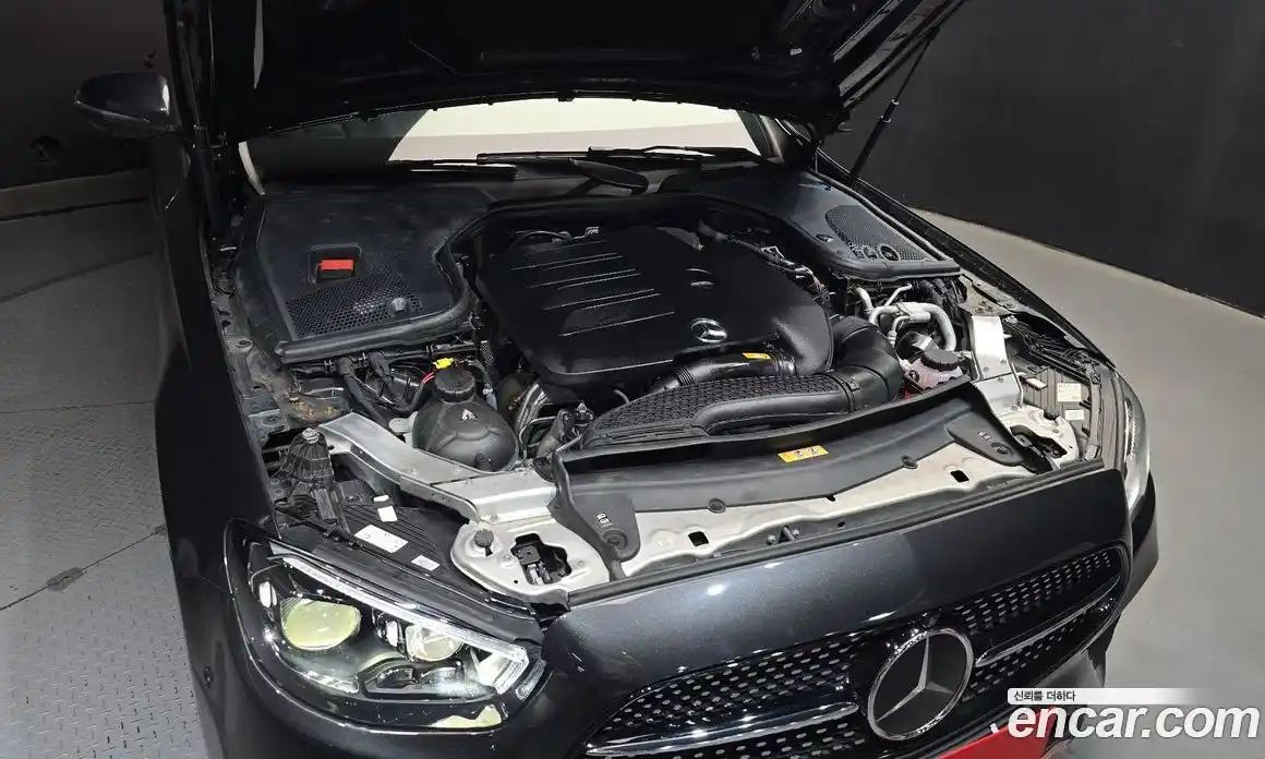 Mercedes-Benz E-Class 2022 2.0 автомат (гидро), фото 6