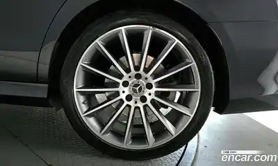 Mercedes-Benz E-Class 2022 2.0 автомат (гидро), миниатюра 7